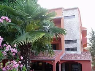 Villa Maimare Biograd Na Moru Bed & Breakfast