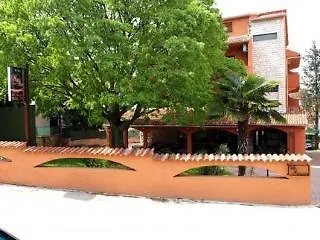 Villa Maimare Biograd Na Moru Bed & Breakfast