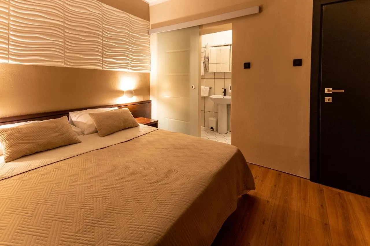 Villa Maimare Biograd Na Moru 3*,  Croazia